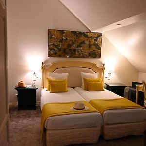 Camera standard con letto king size